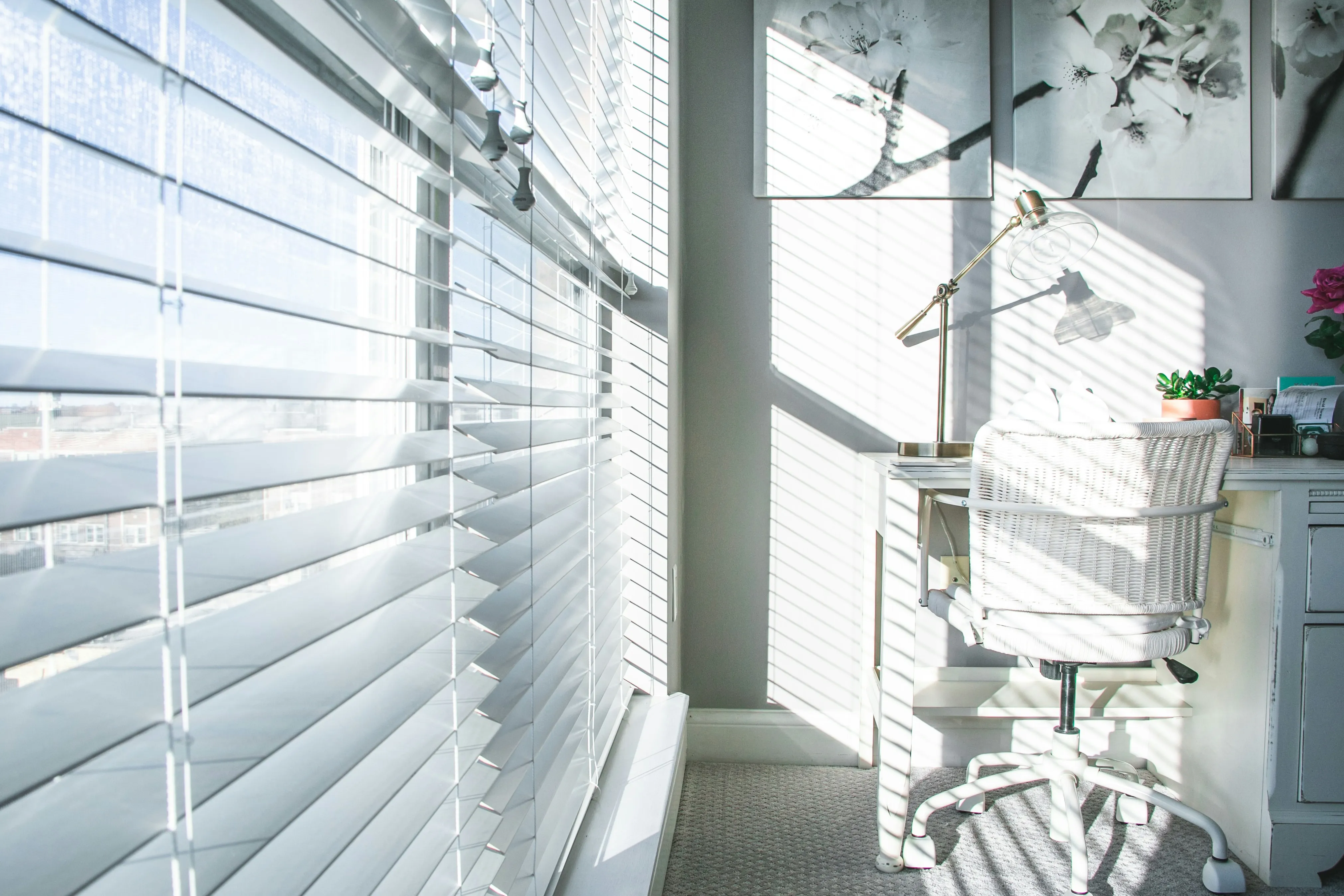 Custom Aluminum Venetian Blinds in Abu Dhabi
